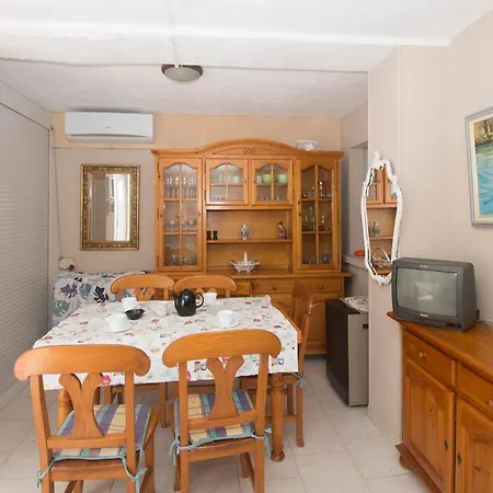 Aguamarina 21C - Apartment On The Beach, Calpe Appartement